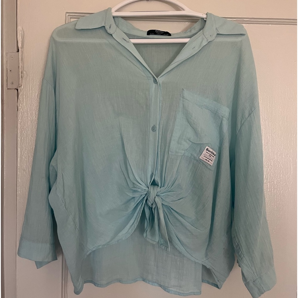 Light blue blouses for spring